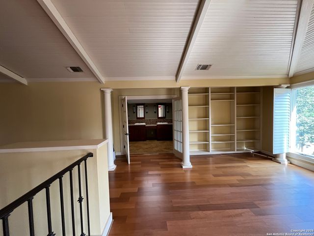 122 E Hollywood, San Antonio, TX 78212