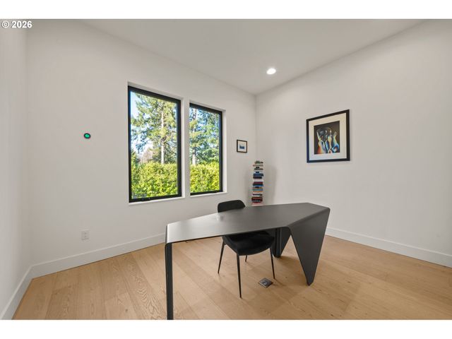 13733 KNAUS Rd, Lake Oswego, OR 97034