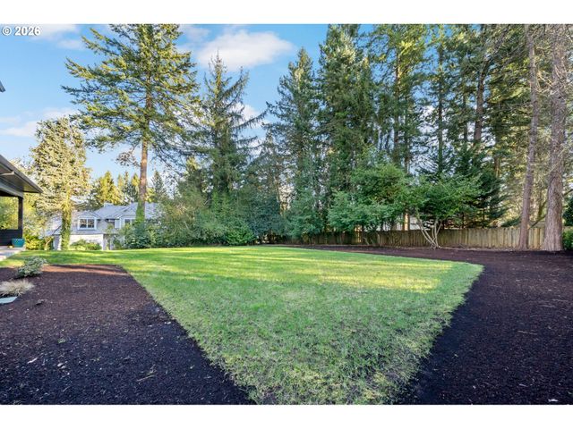 13733 KNAUS Rd, Lake Oswego, OR 97034