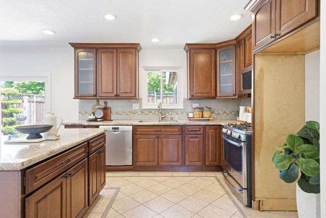327 Saint Julie Drive, San Jose, CA 95119