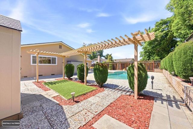 327 Saint Julie Drive, San Jose, CA 95119