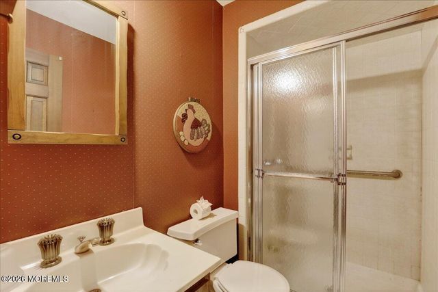 5 Spring Garden Avenue, Colts Neck, NJ 07722