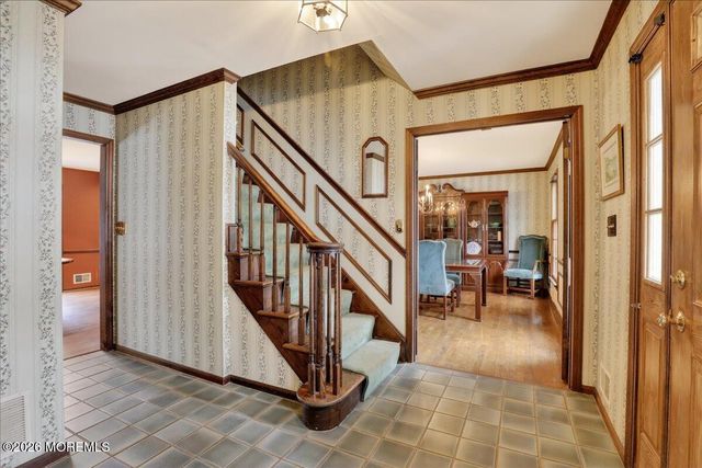 5 Spring Garden Avenue, Colts Neck, NJ 07722