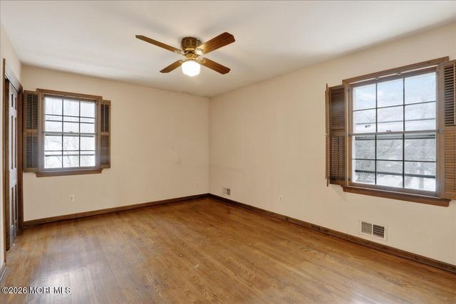 5 Spring Garden Avenue, Colts Neck, NJ 07722