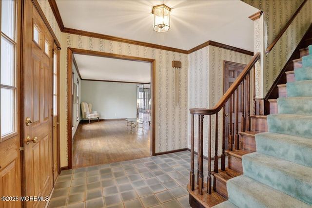 5 Spring Garden Avenue, Colts Neck, NJ 07722