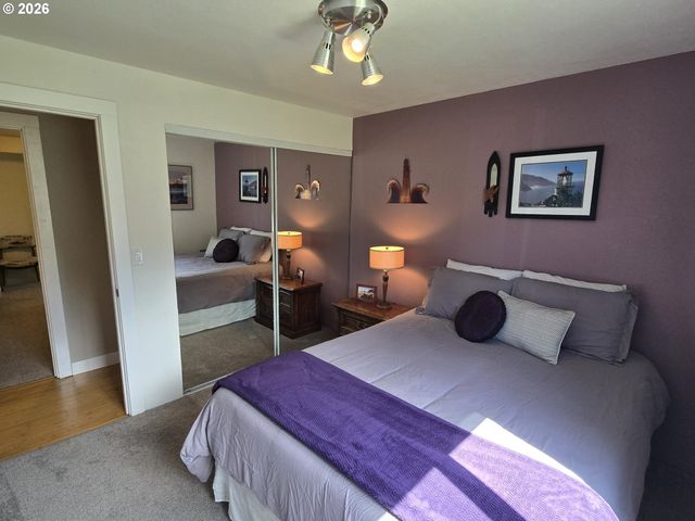 1265 34TH Pl, Florence, OR 97439