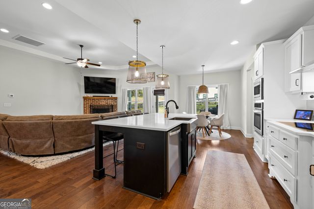 23 E Hill Street, Newnan, GA 30263