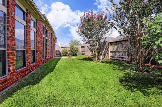 27926 Barberry Banks Lane, Fulshear, TX 77441