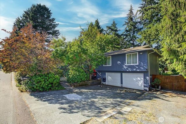 5813 14th St Court NE, Tacoma, WA 98422