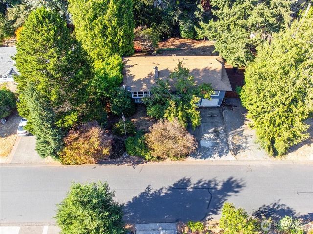 5813 14th St Court NE, Tacoma, WA 98422