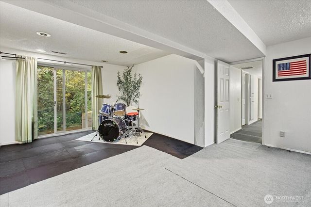 5813 14th St Court NE, Tacoma, WA 98422