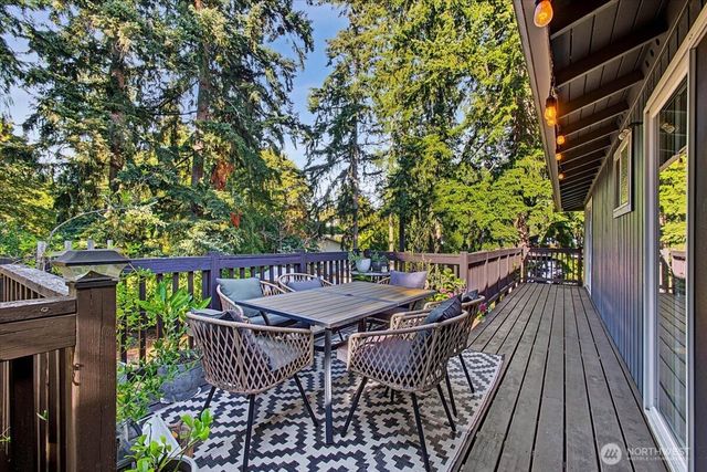 5813 14th St Court NE, Tacoma, WA 98422
