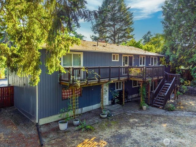 5813 14th St Court NE, Tacoma, WA 98422