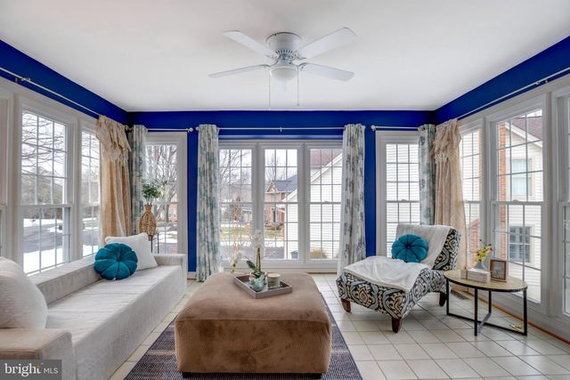 6185 SNOWHILL CT, Centreville, VA 20120