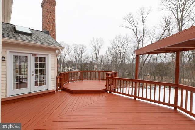 6185 SNOWHILL CT, Centreville, VA 20120