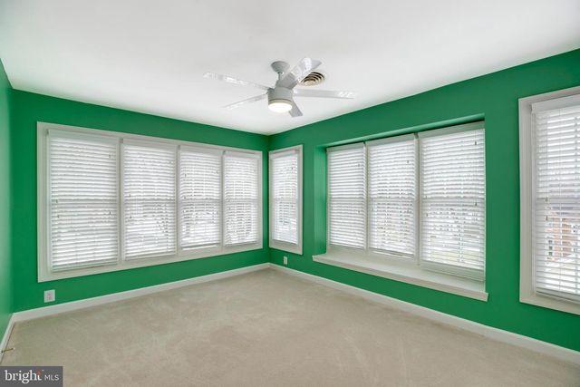 6185 SNOWHILL CT, Centreville, VA 20120