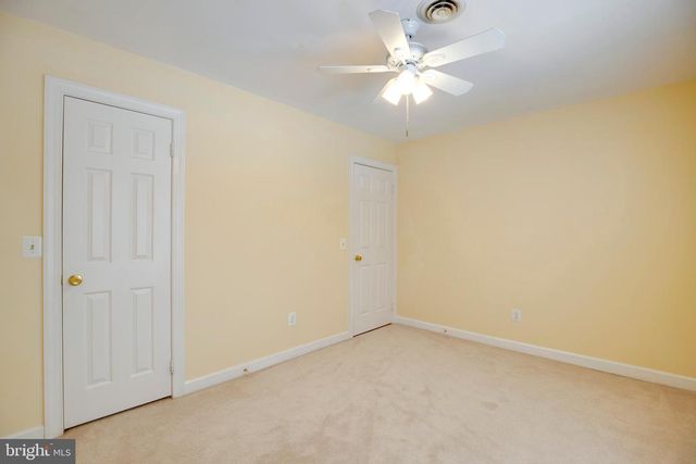 6185 SNOWHILL CT, Centreville, VA 20120