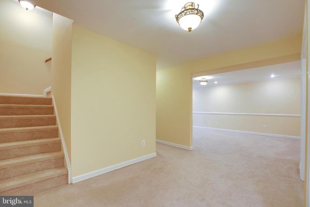 6185 SNOWHILL CT, Centreville, VA 20120