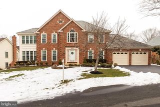 6185 SNOWHILL CT, Centreville, VA 20120