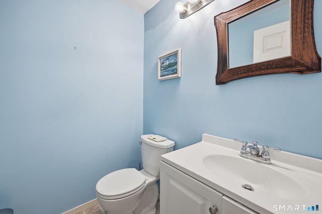 2 Pond Circle 2, Avon, CT 06001
