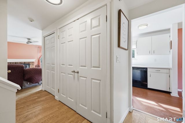 2 Pond Circle 2, Avon, CT 06001