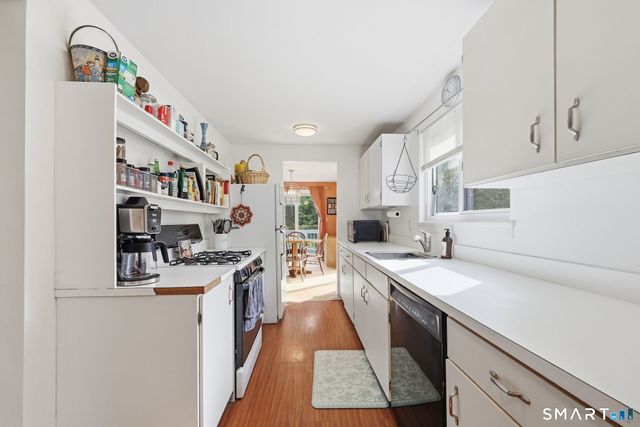2 Pond Circle 2, Avon, CT 06001