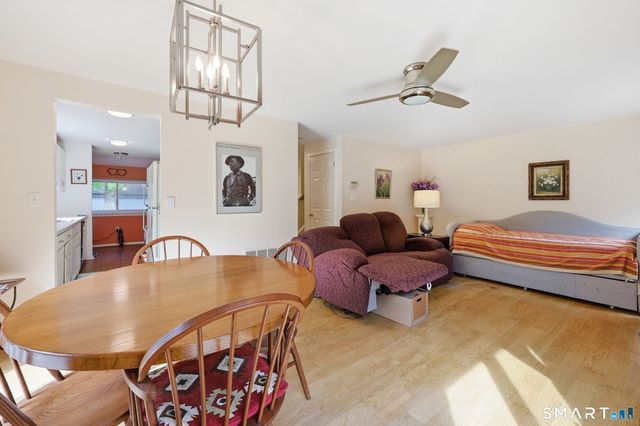2 Pond Circle 2, Avon, CT 06001