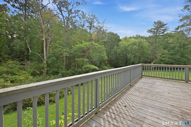 2 Pond Circle 2, Avon, CT 06001