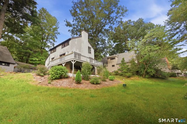 2 Pond Circle 2, Avon, CT 06001