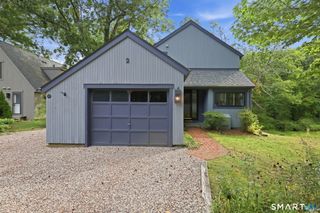 2 Pond Circle 2, Avon, CT 06001