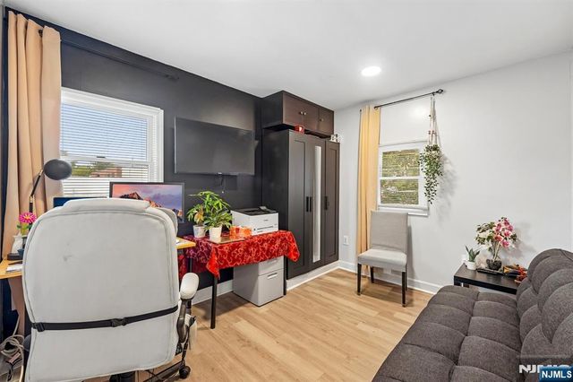 731 Mayflower Avenue, Lawrence, NJ 08648