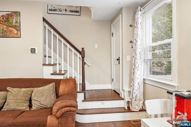 731 Mayflower Avenue, Lawrence, NJ 08648