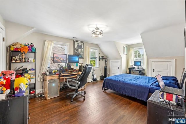 731 Mayflower Avenue, Lawrence, NJ 08648