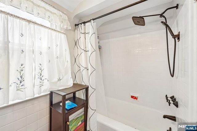 731 Mayflower Avenue, Lawrence, NJ 08648