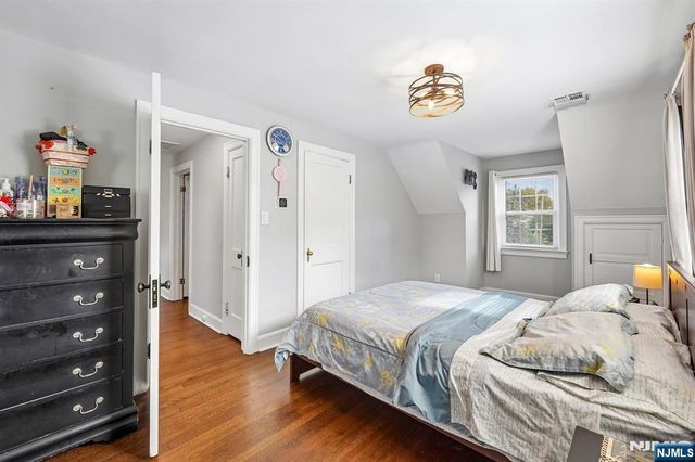 731 Mayflower Avenue, Lawrence, NJ 08648