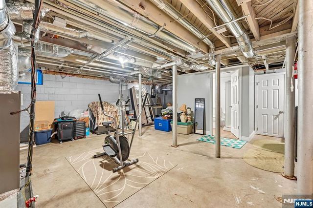 731 Mayflower Avenue, Lawrence, NJ 08648