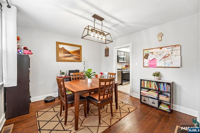 731 Mayflower Avenue, Lawrence, NJ 08648