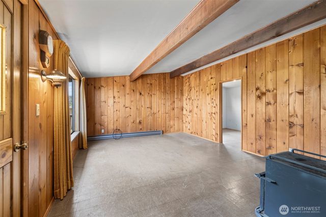 881 Rocky Point Drive, Camano Island, WA 98282