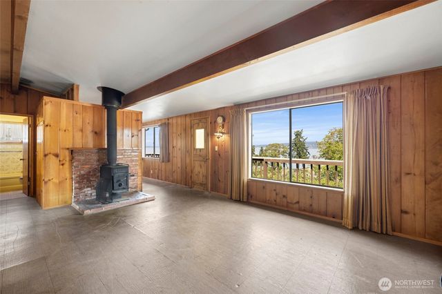 881 Rocky Point Drive, Camano Island, WA 98282