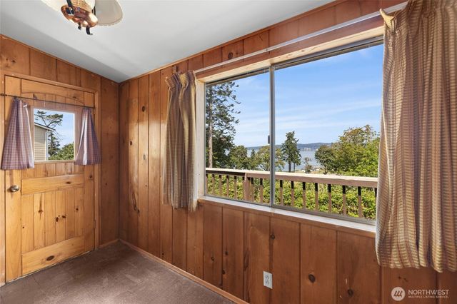 881 Rocky Point Drive, Camano Island, WA 98282