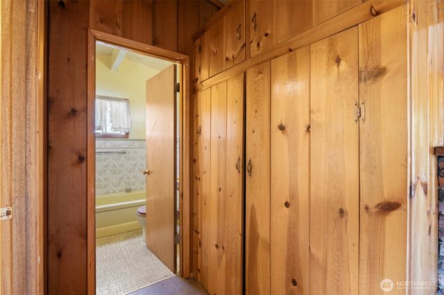 881 Rocky Point Drive, Camano Island, WA 98282