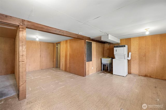 881 Rocky Point Drive, Camano Island, WA 98282