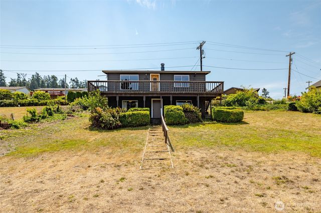 881 Rocky Point Drive, Camano Island, WA 98282