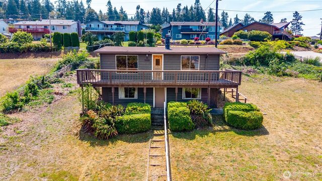 881 Rocky Point Drive, Camano Island, WA 98282