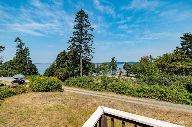 881 Rocky Point Drive, Camano Island, WA 98282