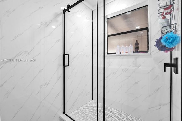 7151 Taft St, Hollywood, FL 33024