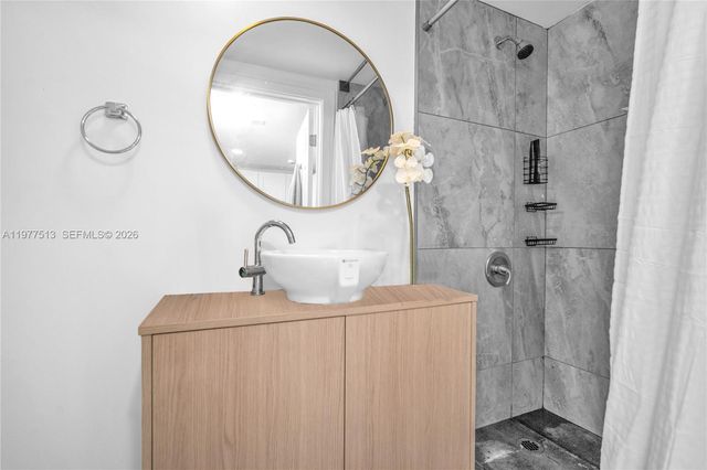 7151 Taft St, Hollywood, FL 33024