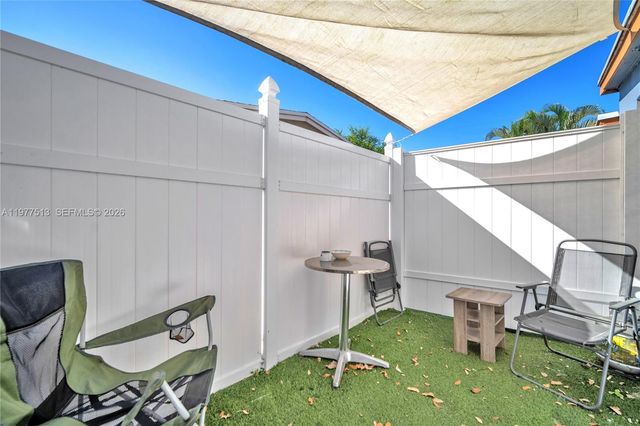 7151 Taft St, Hollywood, FL 33024