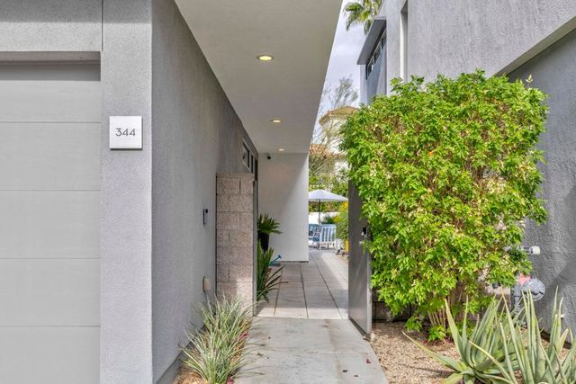344 Goleta Way, Palm Springs, CA 92264