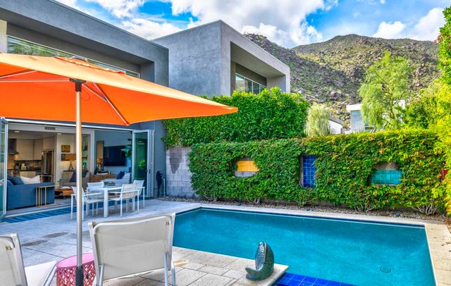 344 Goleta Way, Palm Springs, CA 92264